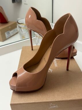 Christian Louboutin Hot Chick Alta 120 Patent Pump